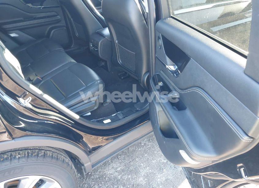 Photo 8 of 2021 Lincoln Corsair RESERVE (VIN 5LMCJ2D91MUL13662)