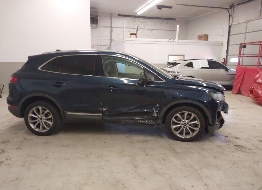 Photo 13 of 2016 Lincoln Mkc SELECT (VIN 5LMCJ2D92GUJ00465)