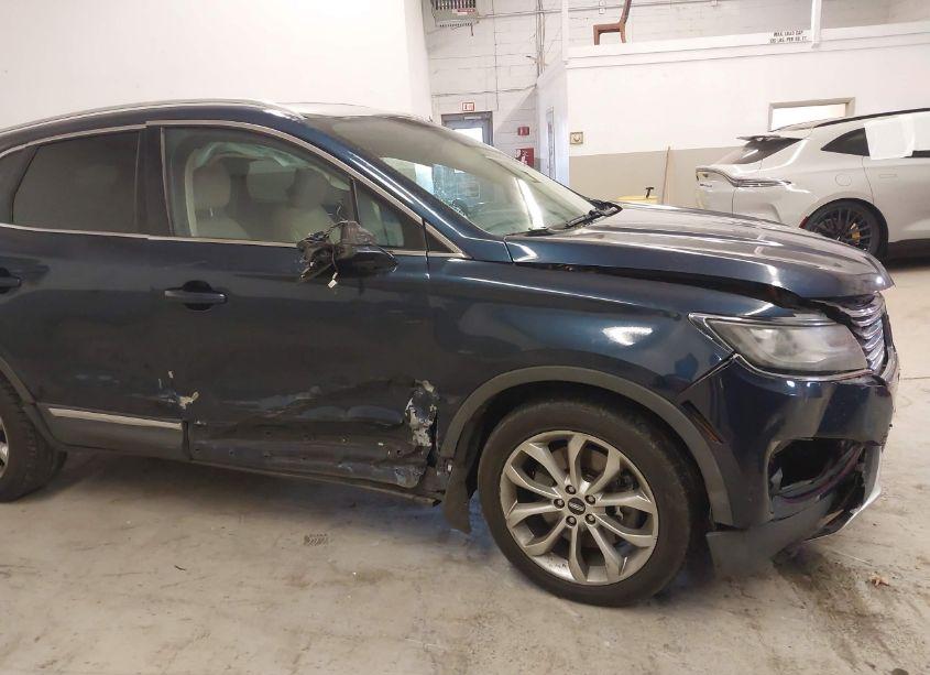 Photo 6 of 2016 Lincoln Mkc SELECT (VIN 5LMCJ2D92GUJ00465)