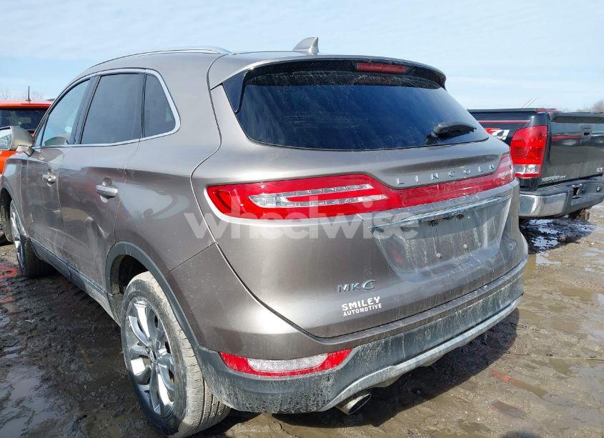 Photo 3 of 2019 Lincoln Mkc SELECT (VIN 5LMCJ2D92KUL12338)