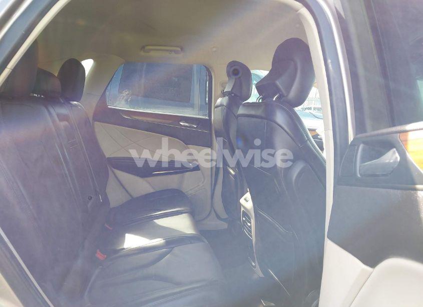 Photo 8 of 2019 Lincoln Mkc SELECT (VIN 5LMCJ2D92KUL12338)