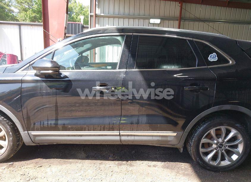 Photo 14 of 2018 Lincoln Mkc SELECT (VIN 5LMCJ2D93JUL03548)