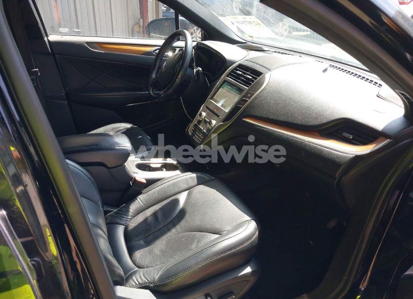 Photo 5 of 2018 Lincoln Mkc SELECT (VIN 5LMCJ2D93JUL03548)