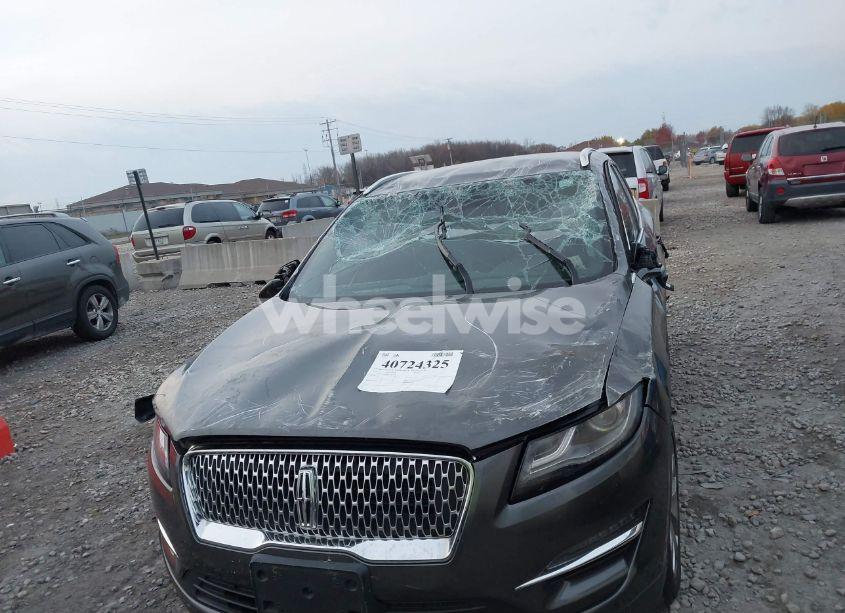 Photo 6 of 2019 Lincoln Mkc SELECT (VIN 5LMCJ2D93KUL16138)
