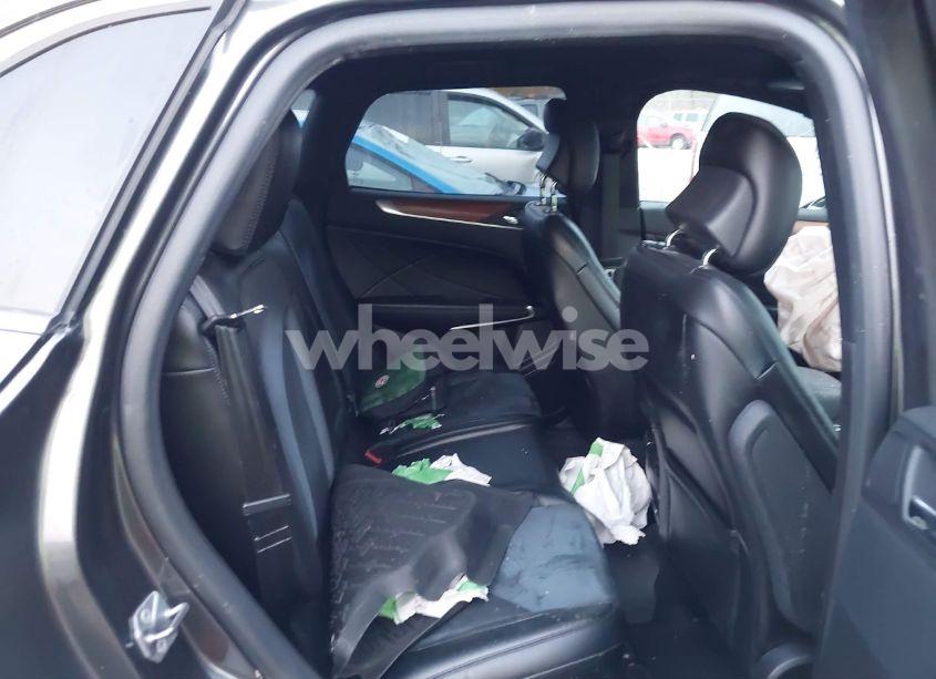 Photo 8 of 2019 Lincoln Mkc SELECT (VIN 5LMCJ2D93KUL16138)