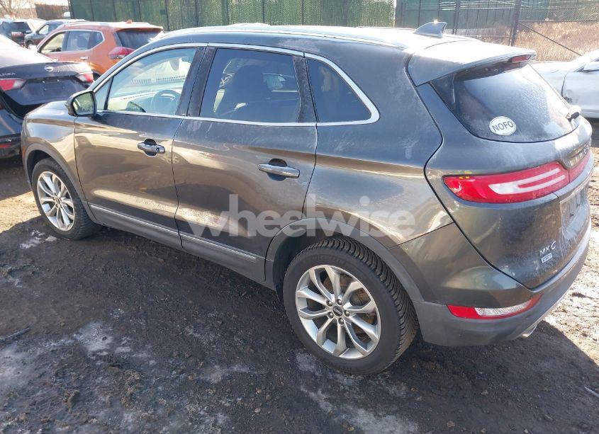 Photo 3 of 2019 Lincoln Mkc SELECT (VIN 5LMCJ2D93KUL23235)