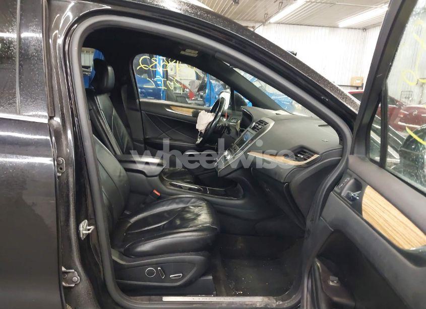Photo 5 of 2016 Lincoln Mkc SELECT (VIN 5LMCJ2D94GUJ11483)