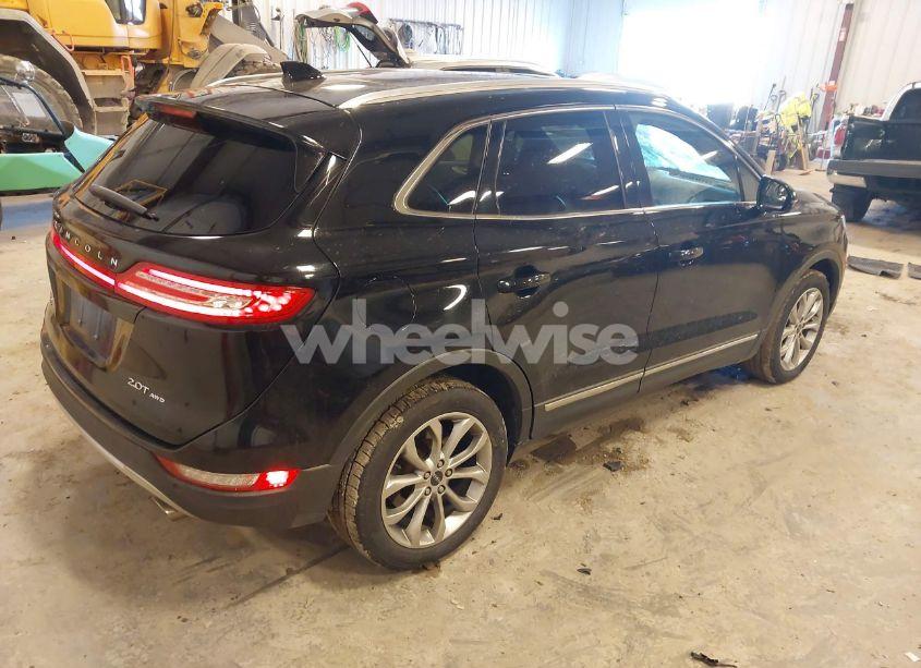 Photo 4 of 2017 Lincoln Mkc SELECT (VIN 5LMCJ2D94HUL61565)