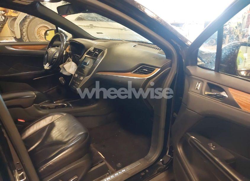 Photo 5 of 2017 Lincoln Mkc SELECT (VIN 5LMCJ2D94HUL61565)