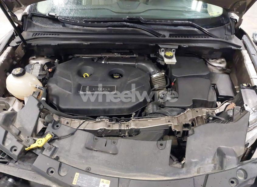 Photo 10 of 2018 Lincoln Mkc SELECT (VIN 5LMCJ2D95JUL03454)