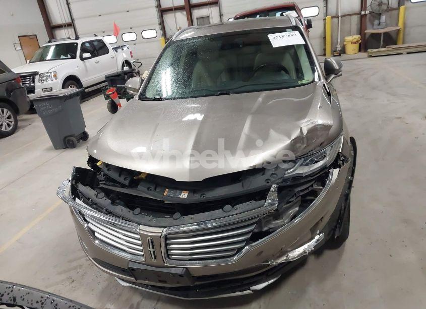 Photo 13 of 2018 Lincoln Mkc SELECT (VIN 5LMCJ2D95JUL03454)