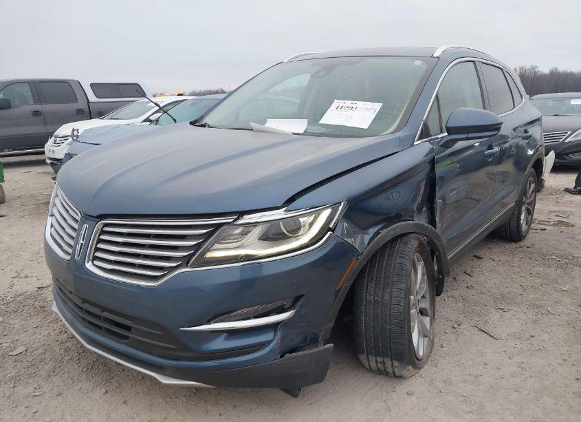 Photo 2 of 2018 Lincoln Mkc SELECT (VIN 5LMCJ2D95JUL12526)