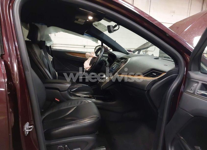 Photo 5 of 2019 Lincoln Mkc SELECT (VIN 5LMCJ2D95KUL07473)
