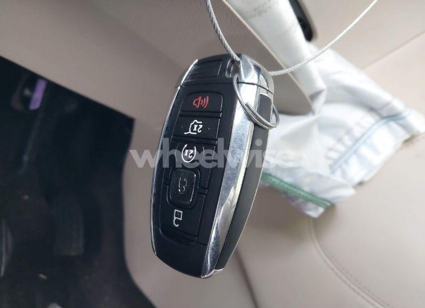 Photo 11 of 2019 Lincoln Mkc SELECT (VIN 5LMCJ2D98KUL06236)