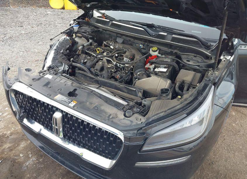 Photo 17 of 2021 Lincoln Corsair RESERVE (VIN 5LMCJ2D98MUL00942)