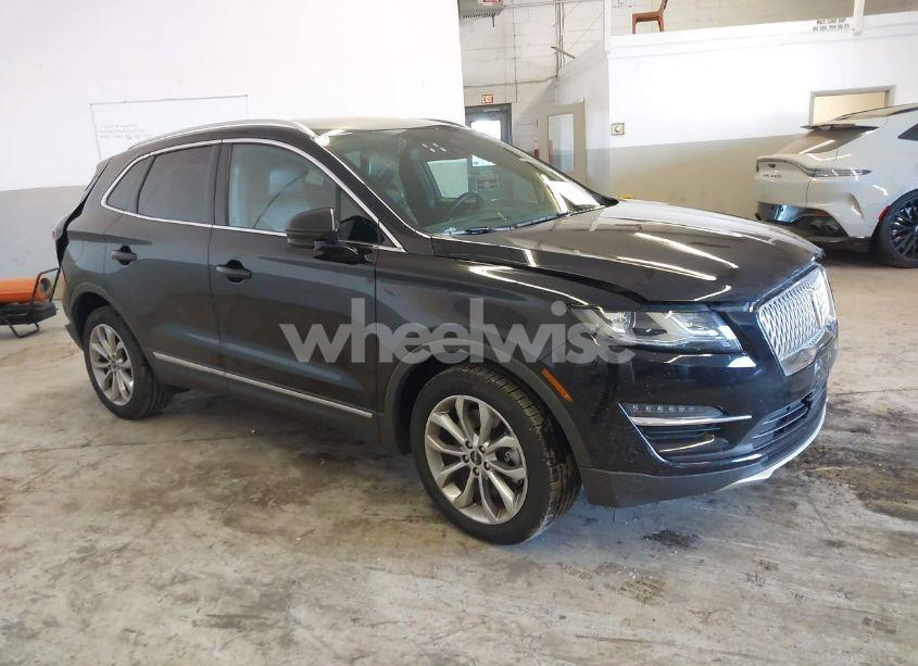 2019 Lincoln Mkc SELECT (VIN 5LMCJ2D99KUL02275) main photo