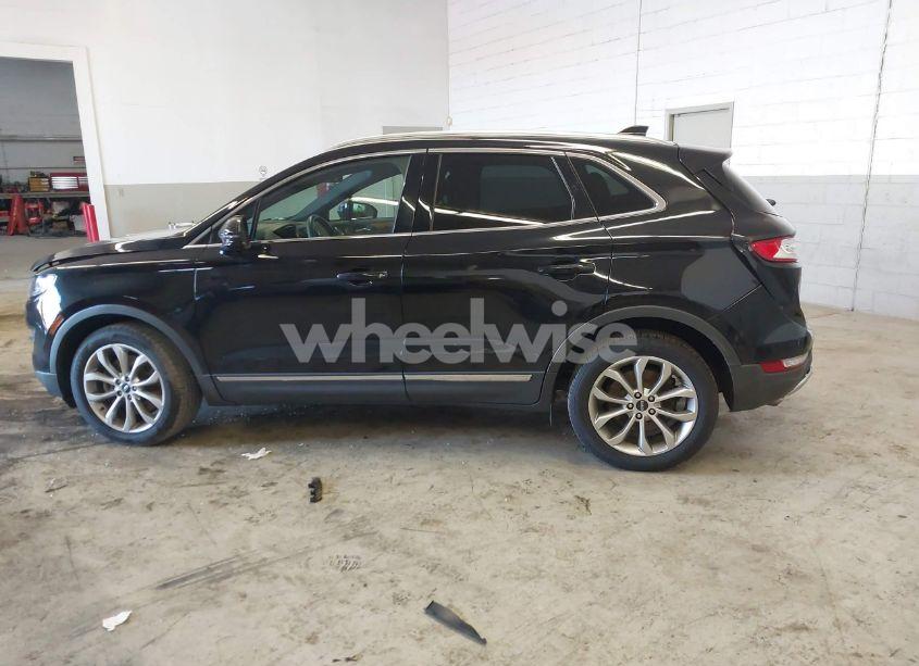 Photo 14 of 2019 Lincoln Mkc SELECT (VIN 5LMCJ2D99KUL02275)