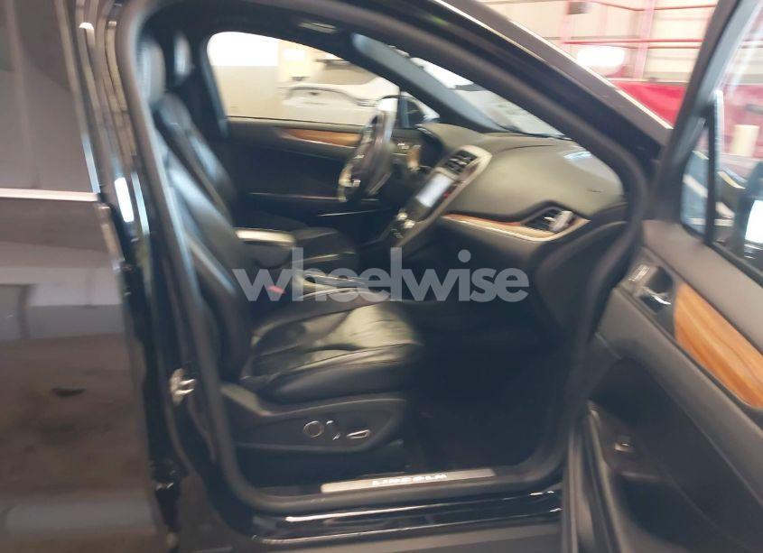 Photo 5 of 2019 Lincoln Mkc SELECT (VIN 5LMCJ2D99KUL02275)