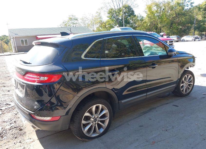 Photo 4 of 2019 Lincoln Mkc SELECT (VIN 5LMCJ2D99KUL34076)