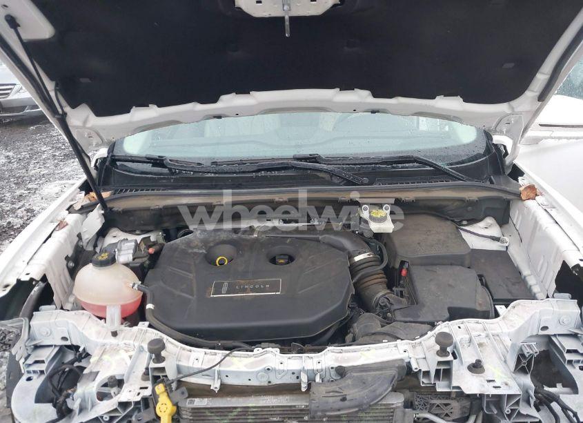 Photo 10 of 2019 Lincoln Mkc SELECT (VIN 5LMCJ2D9XKUL29615)