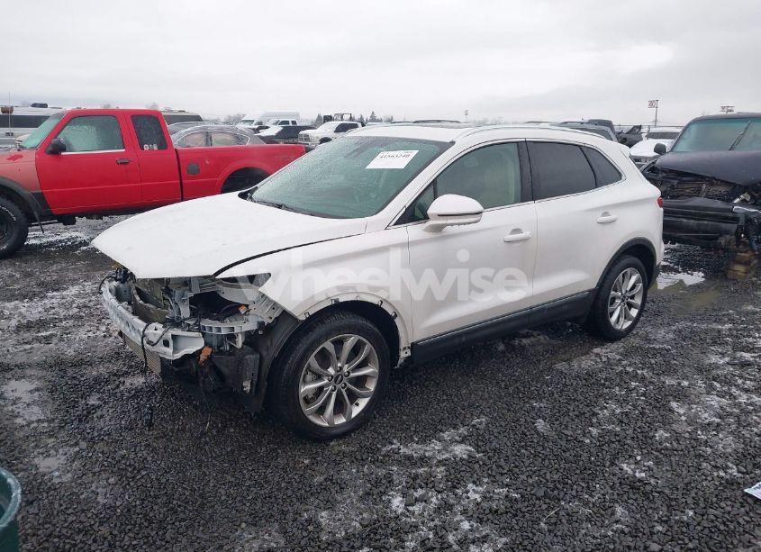Photo 2 of 2019 Lincoln Mkc SELECT (VIN 5LMCJ2D9XKUL29615)