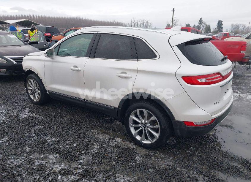 Photo 3 of 2019 Lincoln Mkc SELECT (VIN 5LMCJ2D9XKUL29615)
