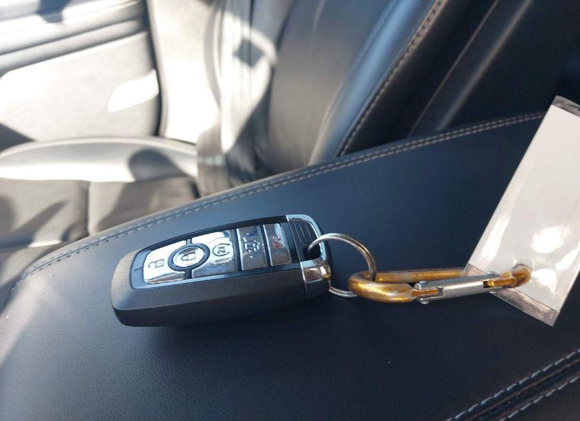 Photo 11 of 2022 Lincoln Corsair RESERVE (VIN 5LMCJ2D9XNUL03312)