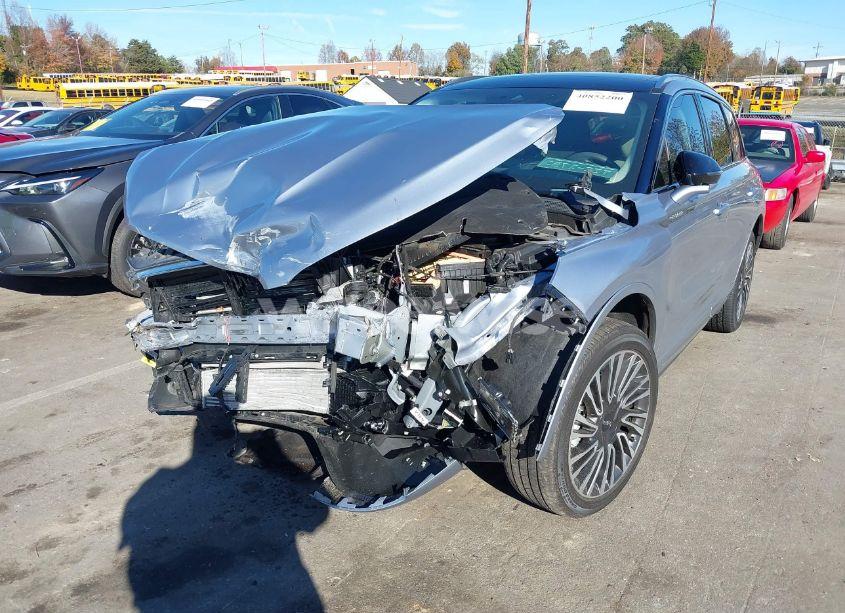 Photo 6 of 2022 Lincoln Corsair RESERVE (VIN 5LMCJ2DH3NUL00033)