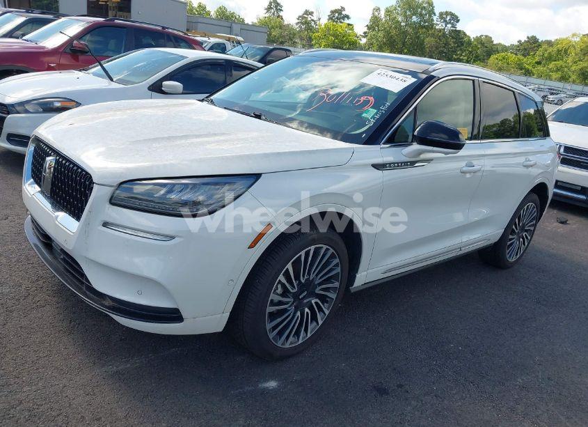 Photo 2 of 2022 Lincoln Corsair RESERVE (VIN 5LMCJ2DH7NUL08720)