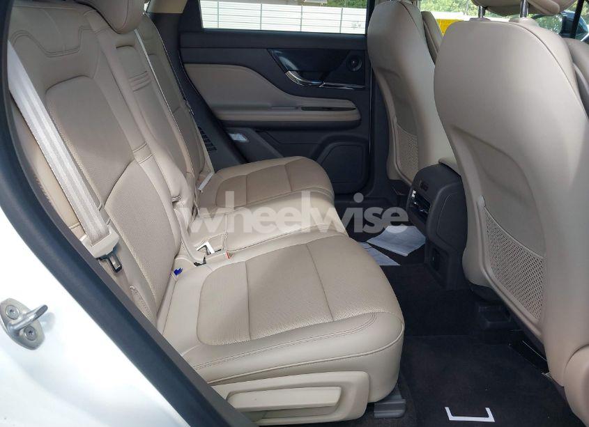 Photo 8 of 2022 Lincoln Corsair RESERVE (VIN 5LMCJ2DH7NUL08720)