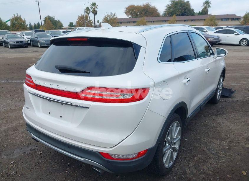Photo 4 of 2019 Lincoln Mkc RESERVE (VIN 5LMCJ3C90KUL25810)