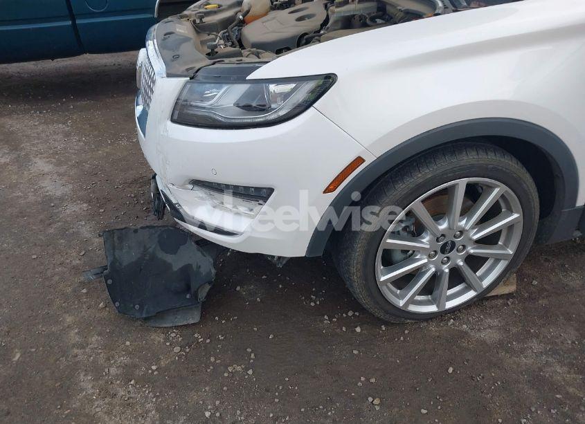 Photo 6 of 2019 Lincoln Mkc RESERVE (VIN 5LMCJ3C90KUL25810)