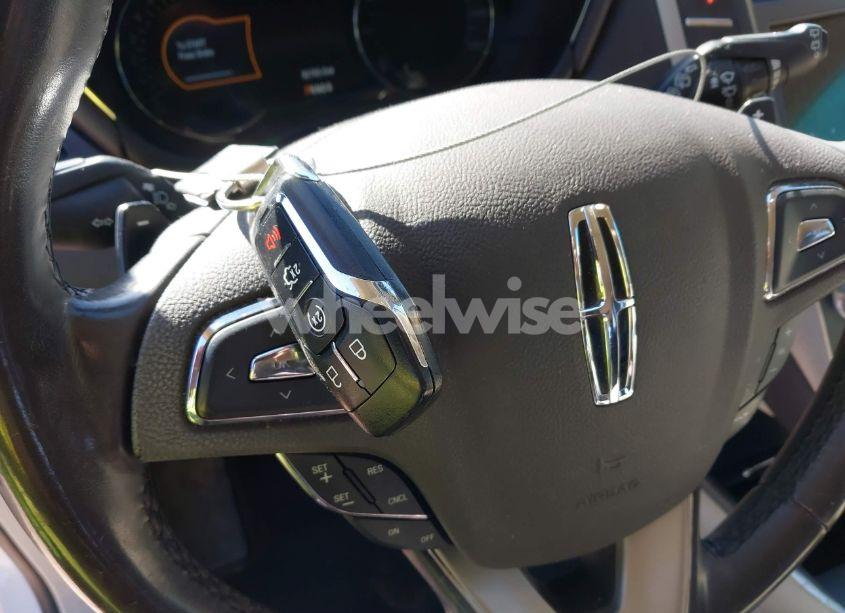 Photo 11 of 2016 Lincoln Mkc RESERVE (VIN 5LMCJ3C91GUJ19161)