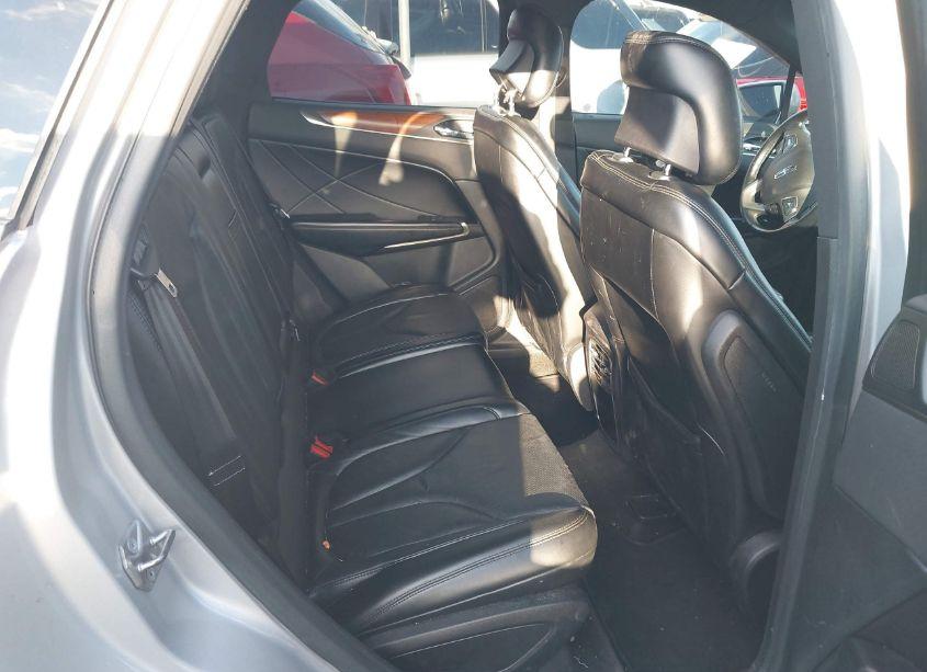 Photo 8 of 2016 Lincoln Mkc RESERVE (VIN 5LMCJ3C94GUJ28811)