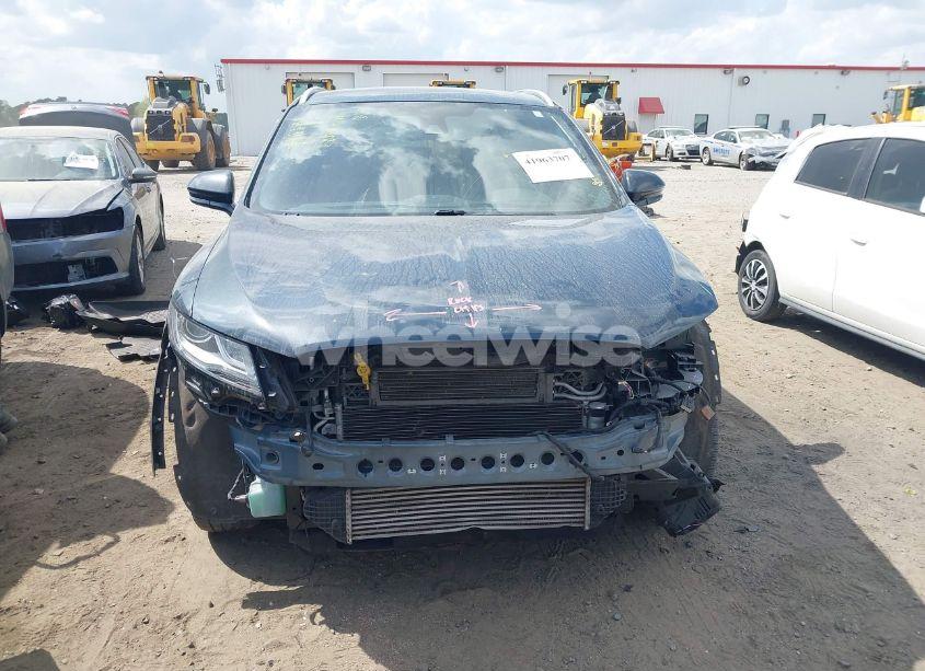 Photo 13 of 2019 Lincoln Mkc RESERVE (VIN 5LMCJ3C94KUL22859)