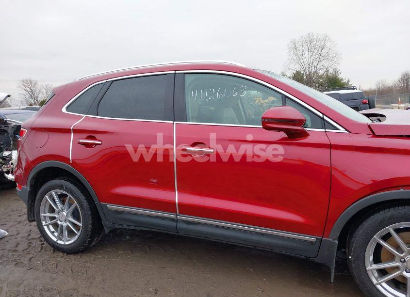 Photo 13 of 2019 Lincoln Mkc RESERVE (VIN 5LMCJ3C98KUL21679)
