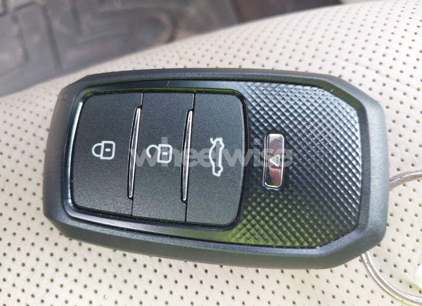 Photo 11 of 2019 Lincoln Mkc RESERVE (VIN 5LMCJ3C99KUL03532)