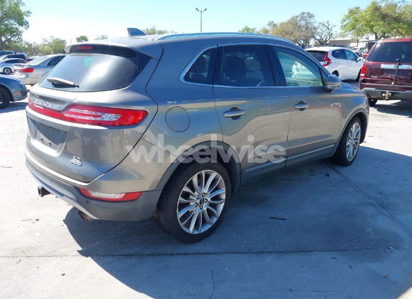 Photo 4 of 2016 Lincoln Mkc RESERVE (VIN 5LMCJ3C9XGUJ20485)