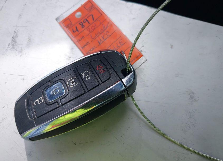 Photo 11 of 2017 Lincoln Mkc RESERVE (VIN 5LMCJ3C9XHUL46334)