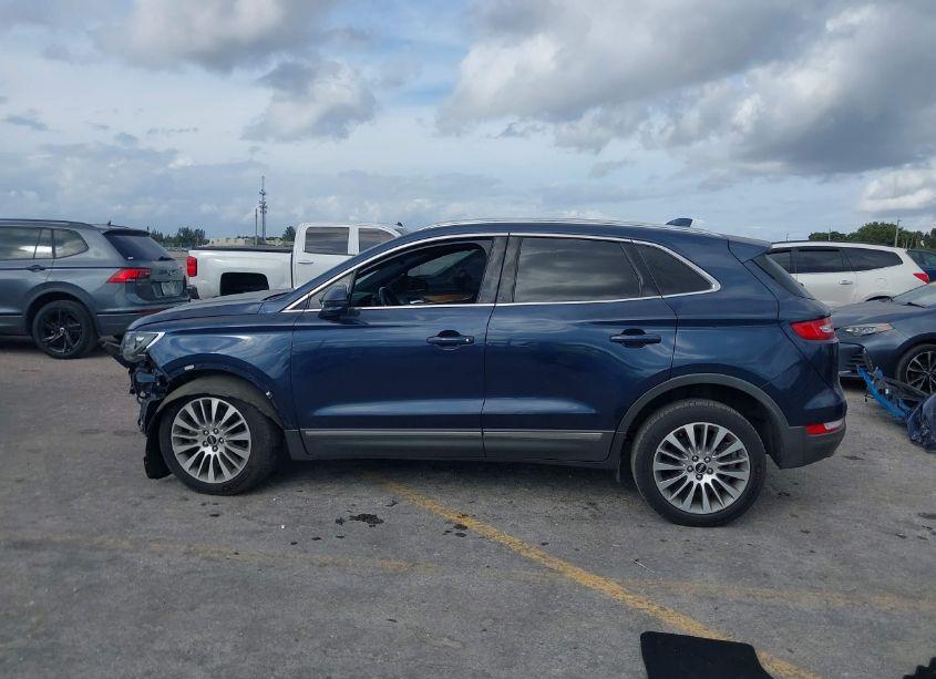 Photo 15 of 2017 Lincoln Mkc RESERVE (VIN 5LMCJ3C9XHUL46334)