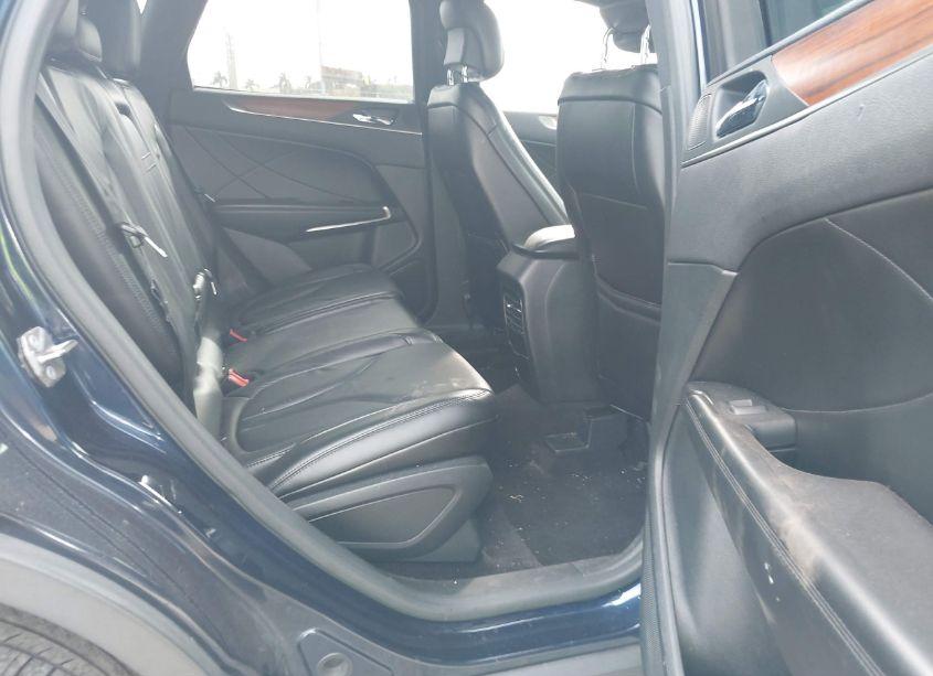 Photo 8 of 2017 Lincoln Mkc RESERVE (VIN 5LMCJ3C9XHUL46334)