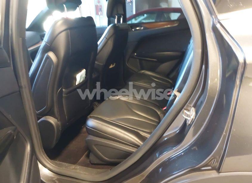 Photo 8 of 2017 Lincoln Mkc RESERVE (VIN 5LMCJ3D90HUL27256)