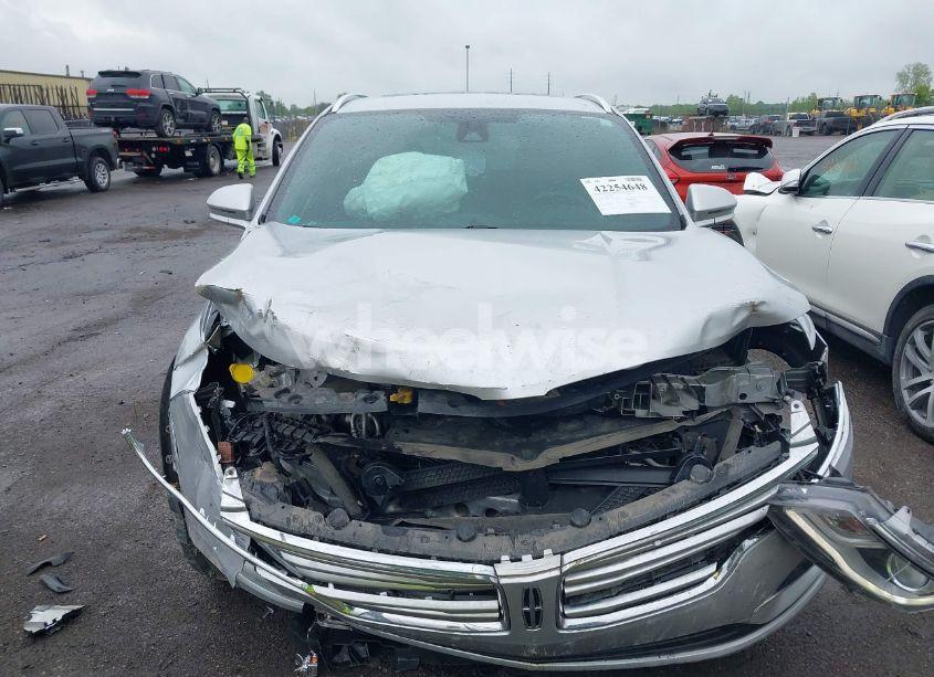 Photo 13 of 2017 Lincoln Mkc RESERVE (VIN 5LMCJ3D90HUL70673)