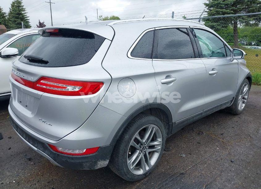 Photo 4 of 2017 Lincoln Mkc RESERVE (VIN 5LMCJ3D90HUL70673)