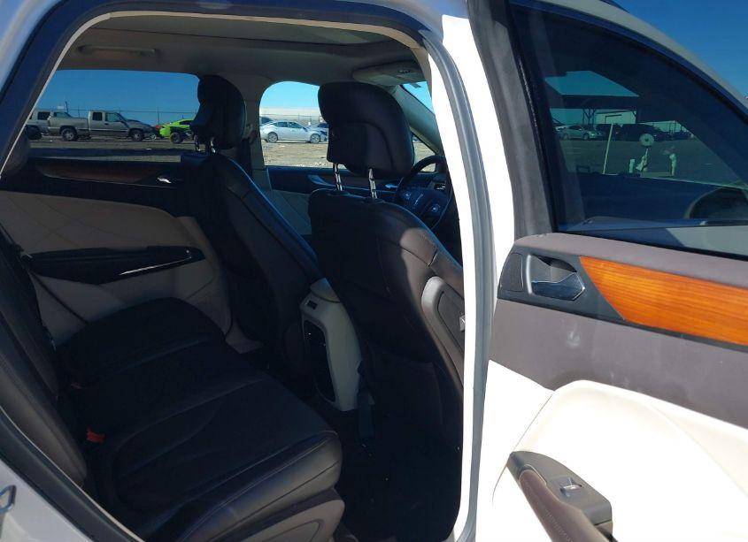 Photo 8 of 2016 Lincoln Mkc RESERVE (VIN 5LMCJ3D91GUJ28067)