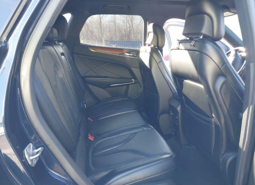 Photo 8 of 2017 Lincoln Mkc RESERVE (VIN 5LMCJ3D92HUL31275)
