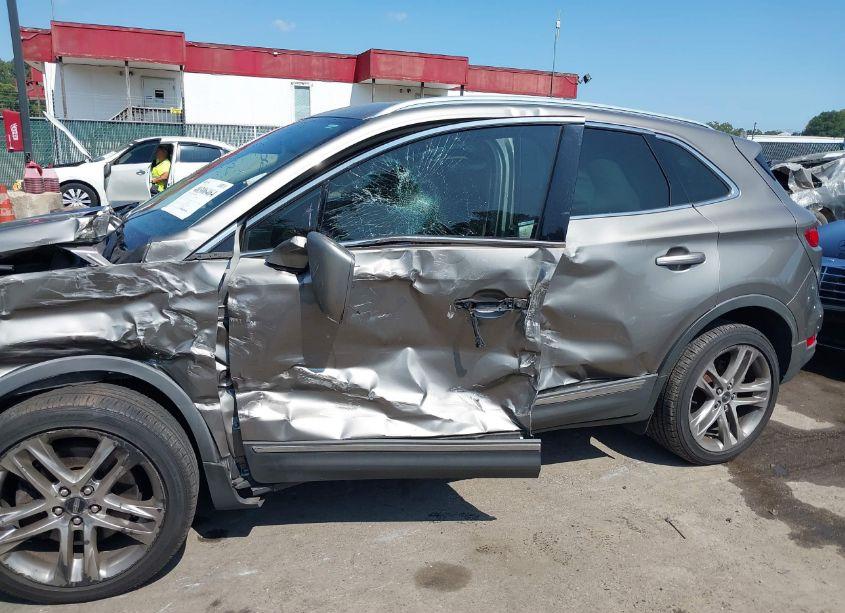 Photo 17 of 2016 Lincoln Mkc RESERVE (VIN 5LMCJ3D93GUJ15398)