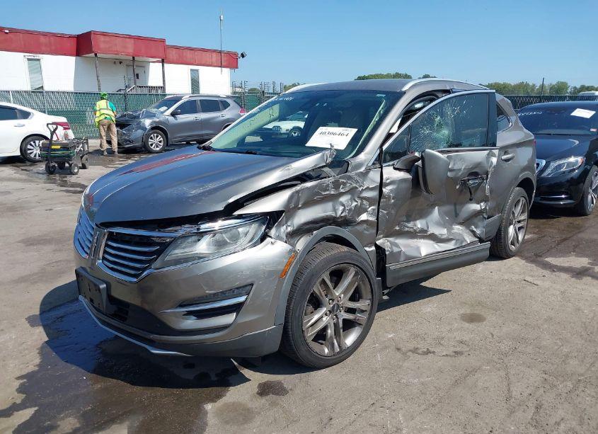 Photo 2 of 2016 Lincoln Mkc RESERVE (VIN 5LMCJ3D93GUJ15398)