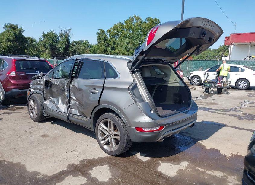 Photo 3 of 2016 Lincoln Mkc RESERVE (VIN 5LMCJ3D93GUJ15398)