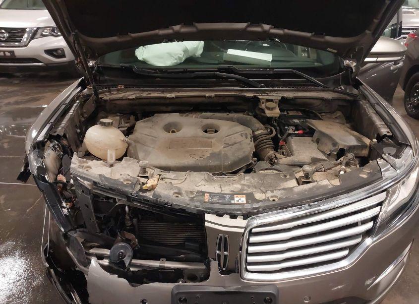 Photo 10 of 2017 Lincoln Mkc RESERVE (VIN 5LMCJ3D93HUL20818)